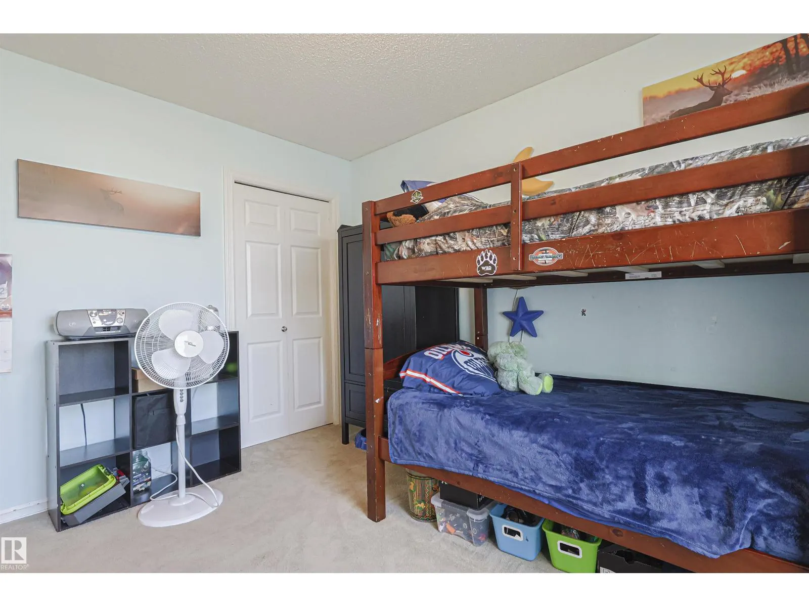 3242 23 ST NW