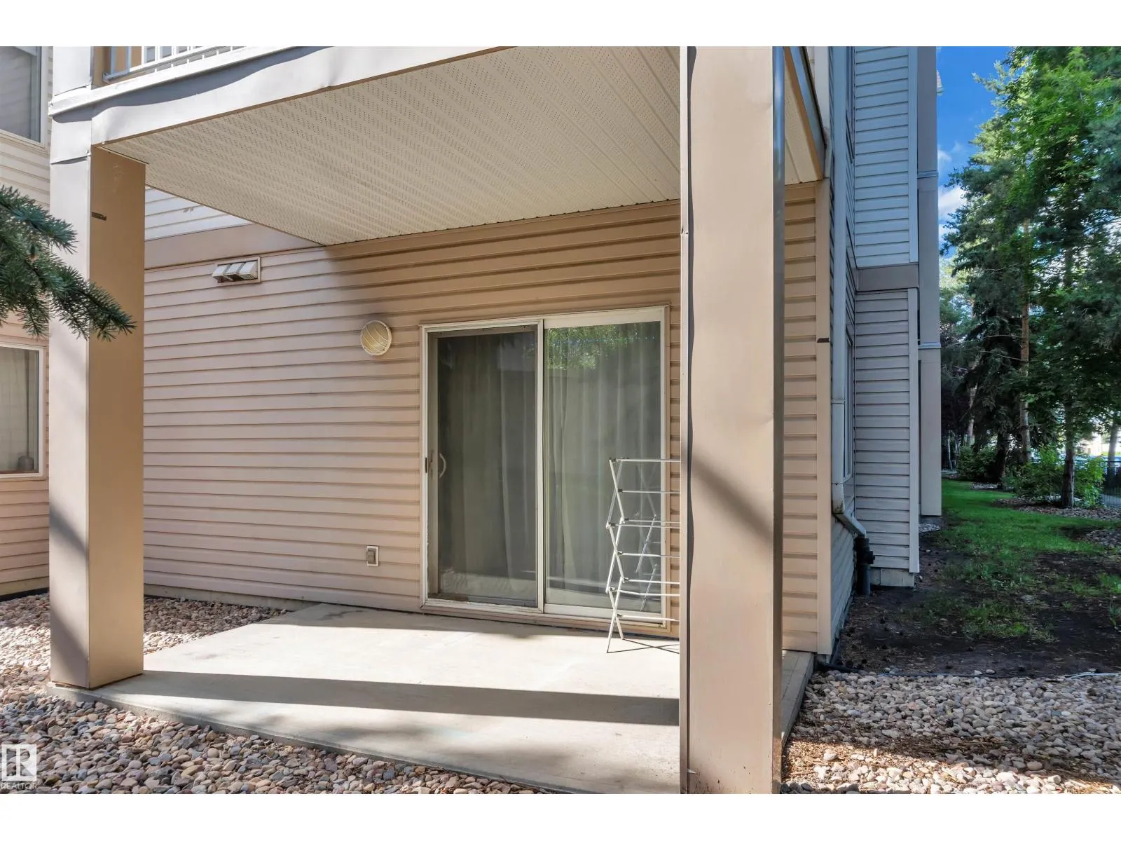 #122 245 EDWARDS DR SW