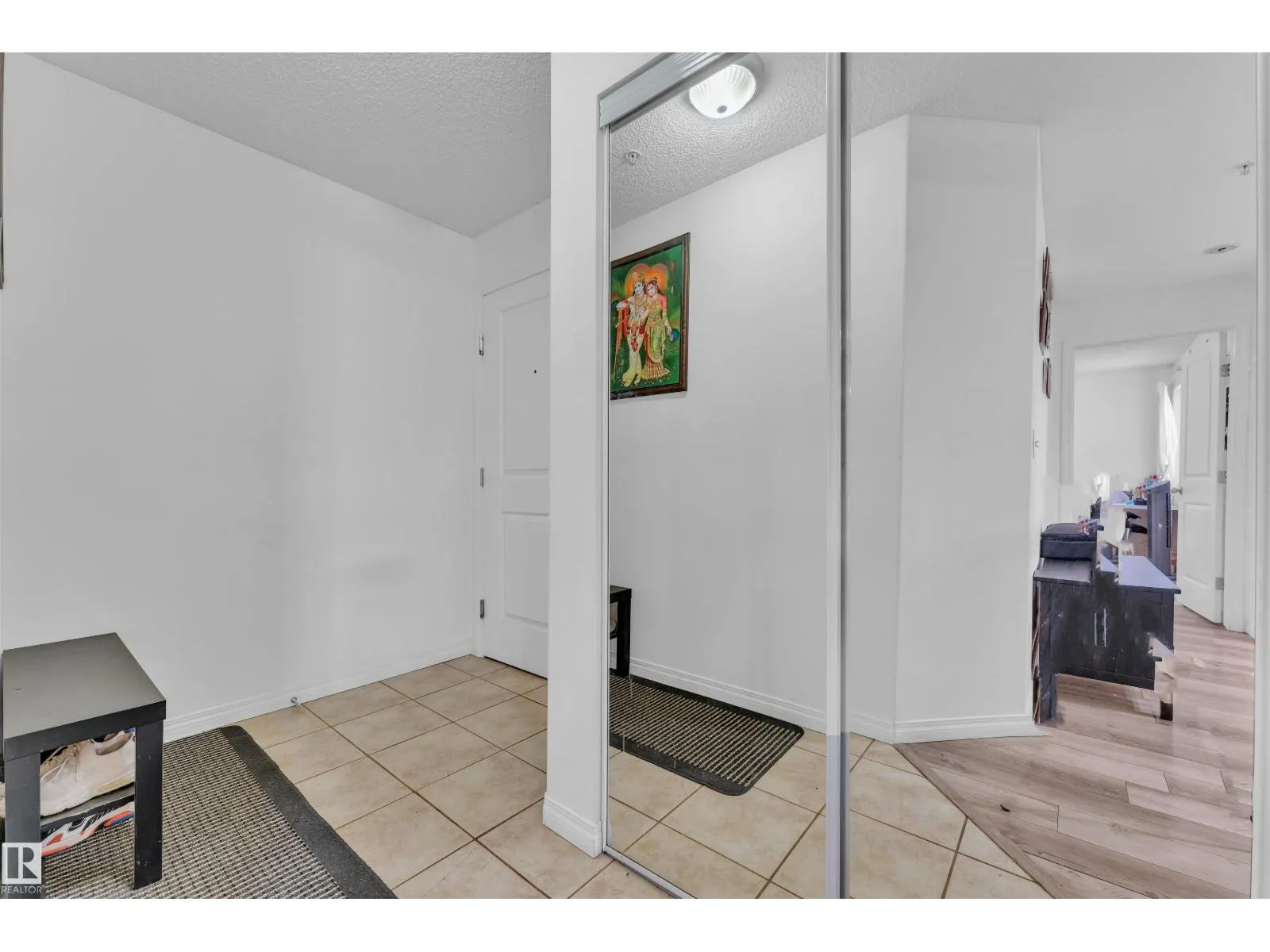 #122 245 EDWARDS DR SW