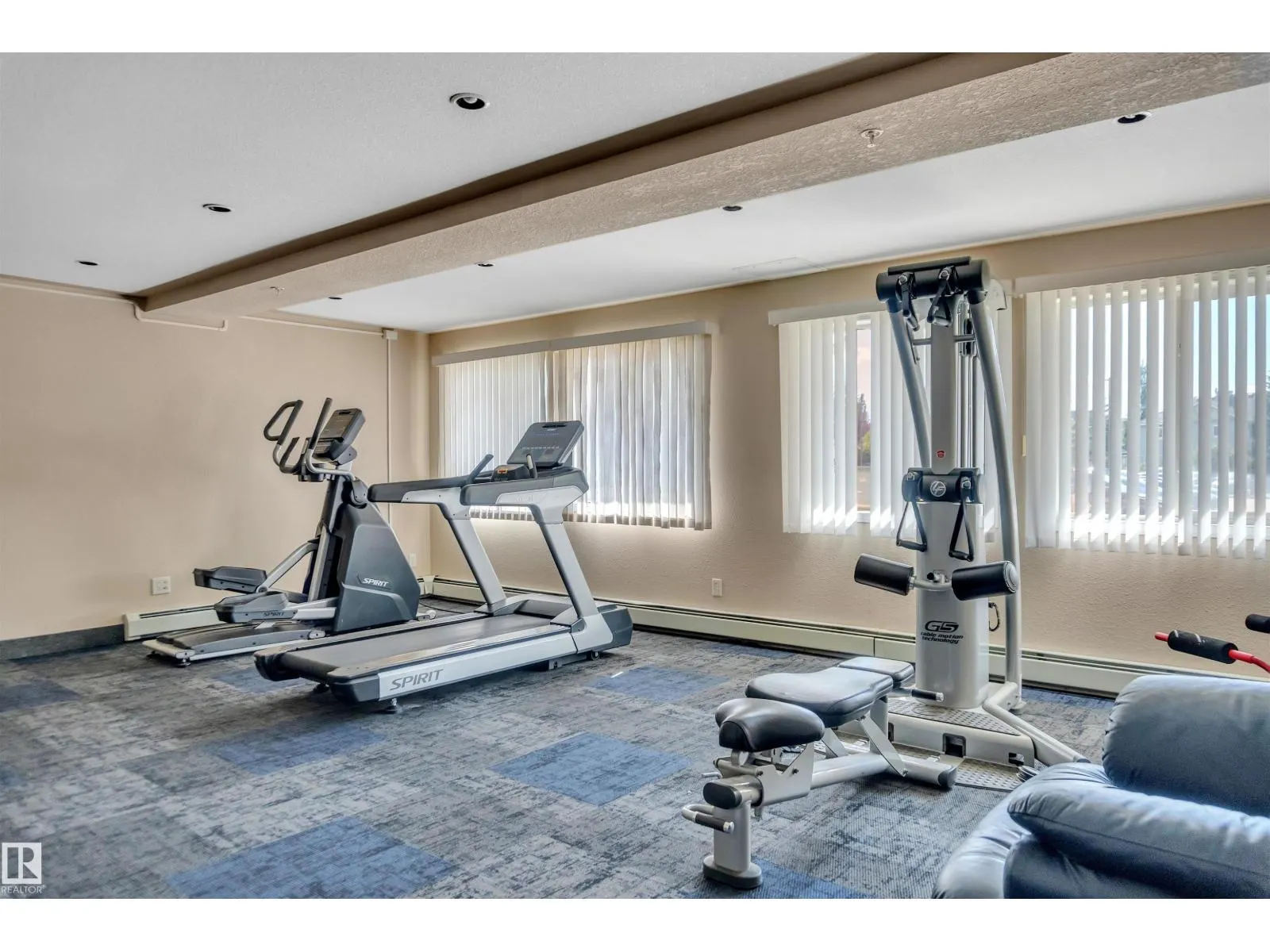 #122 245 EDWARDS DR SW