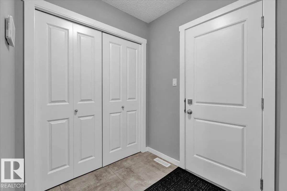 9463 209 ST NW