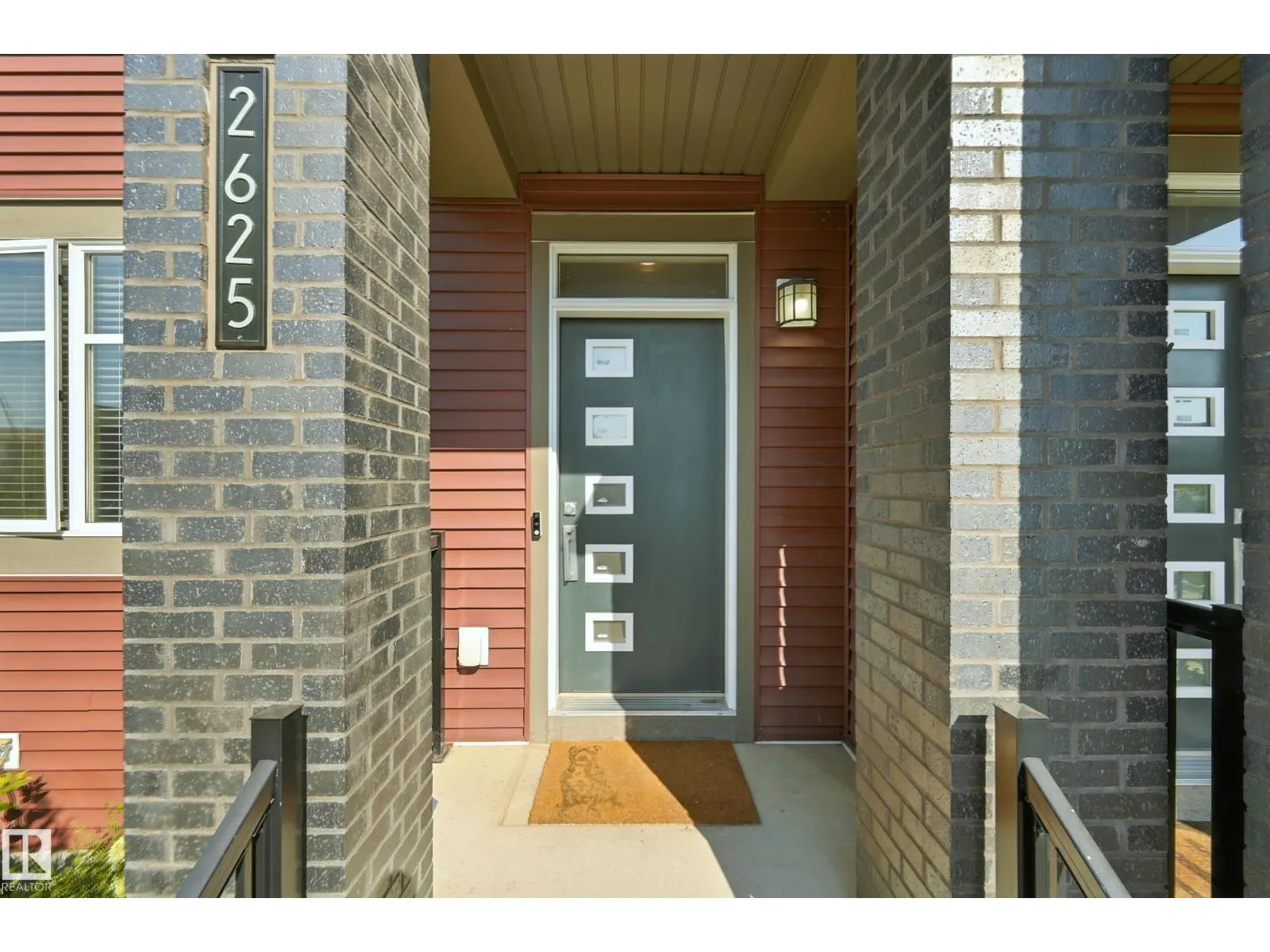 2625 202 ST NW