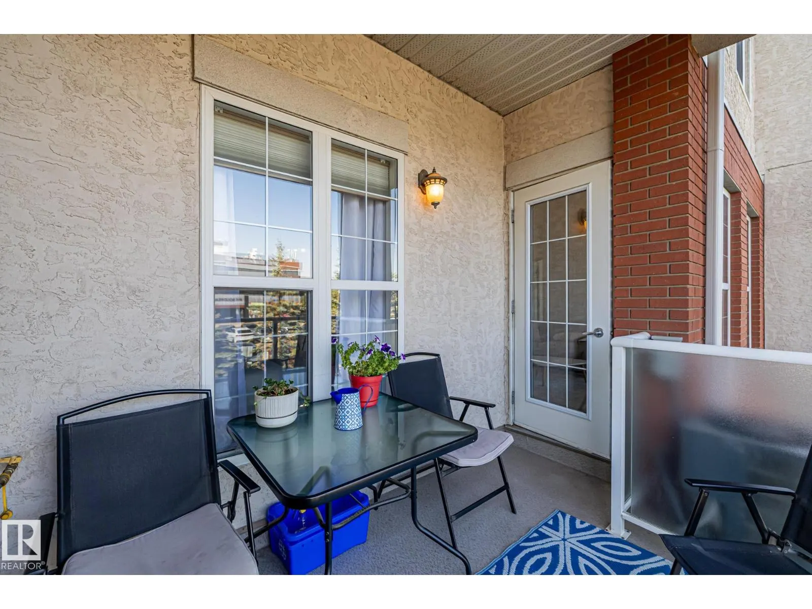 #230 45 INGLEWOOD DR