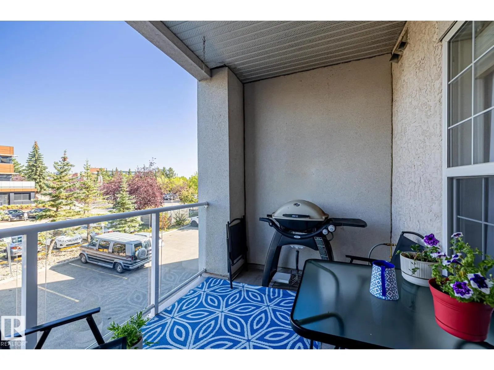 #230 45 INGLEWOOD DR