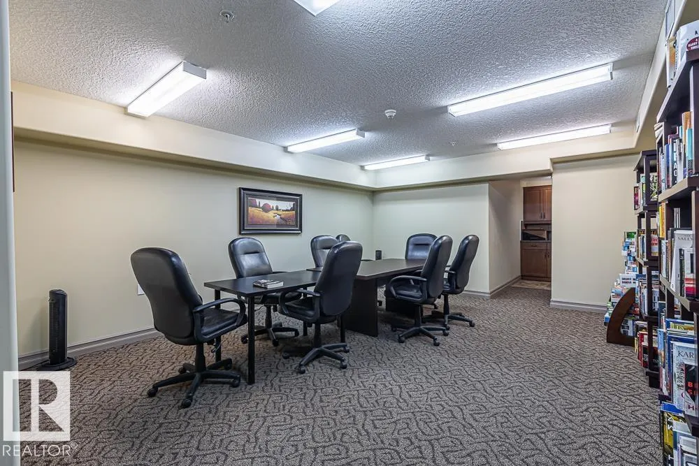 #230 45 INGLEWOOD DR