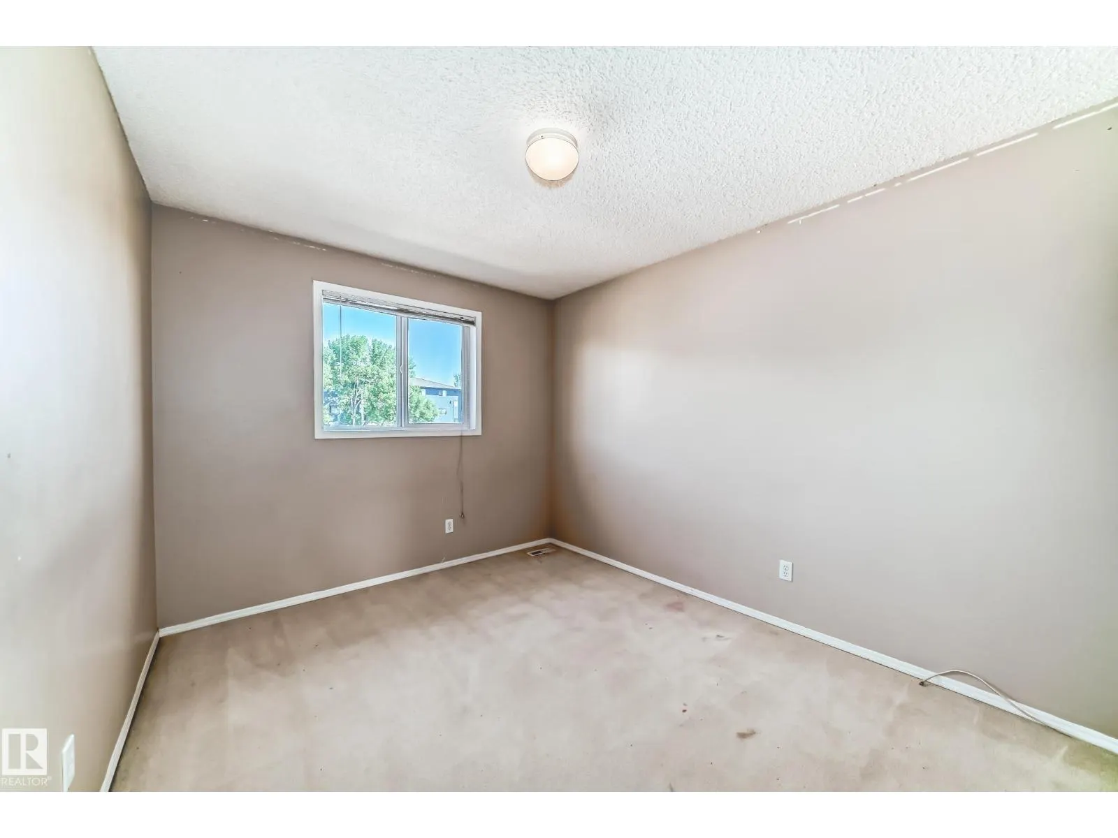 #25 345 KIRKNESS RD NW