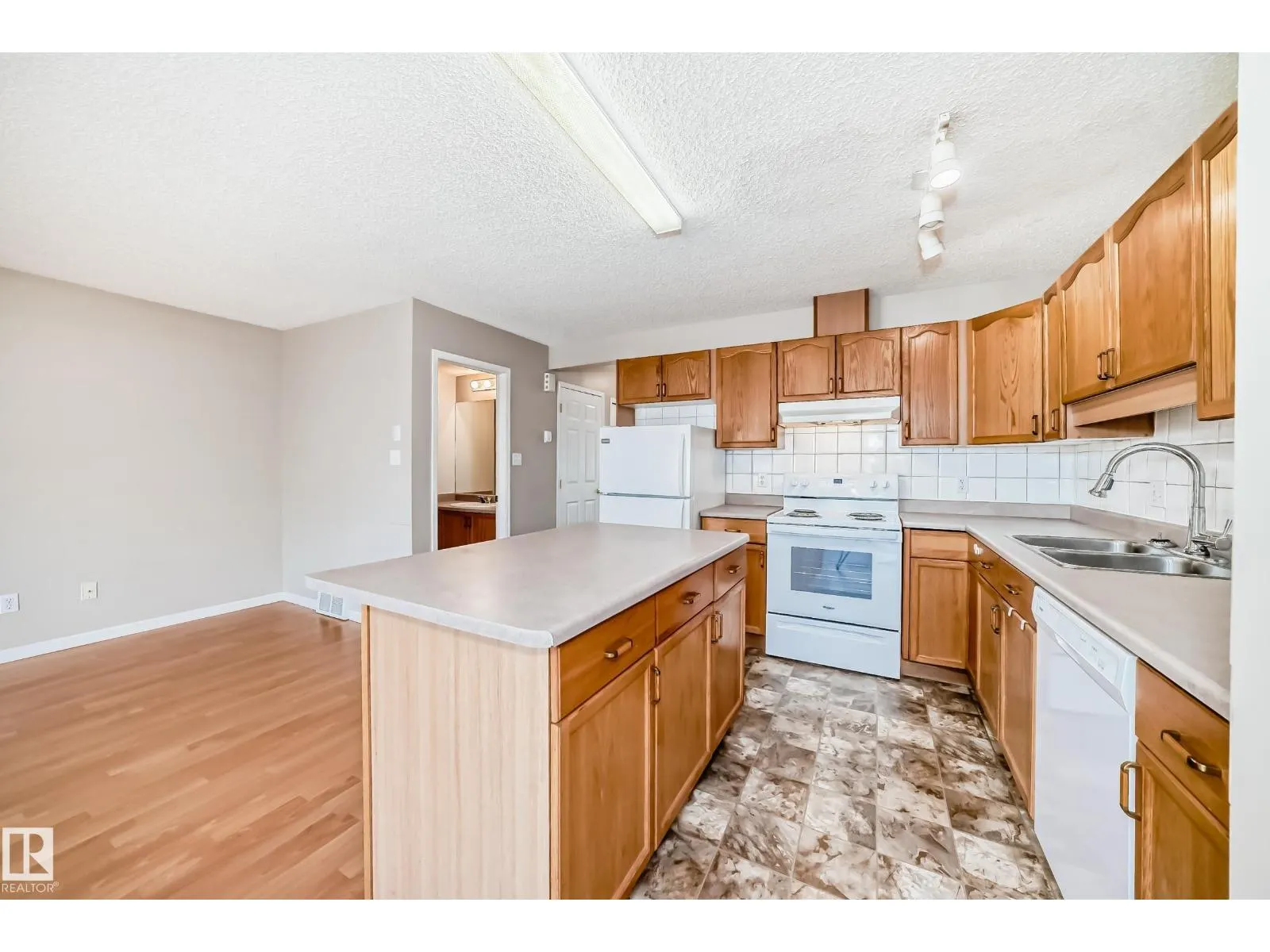 #25 345 KIRKNESS RD NW