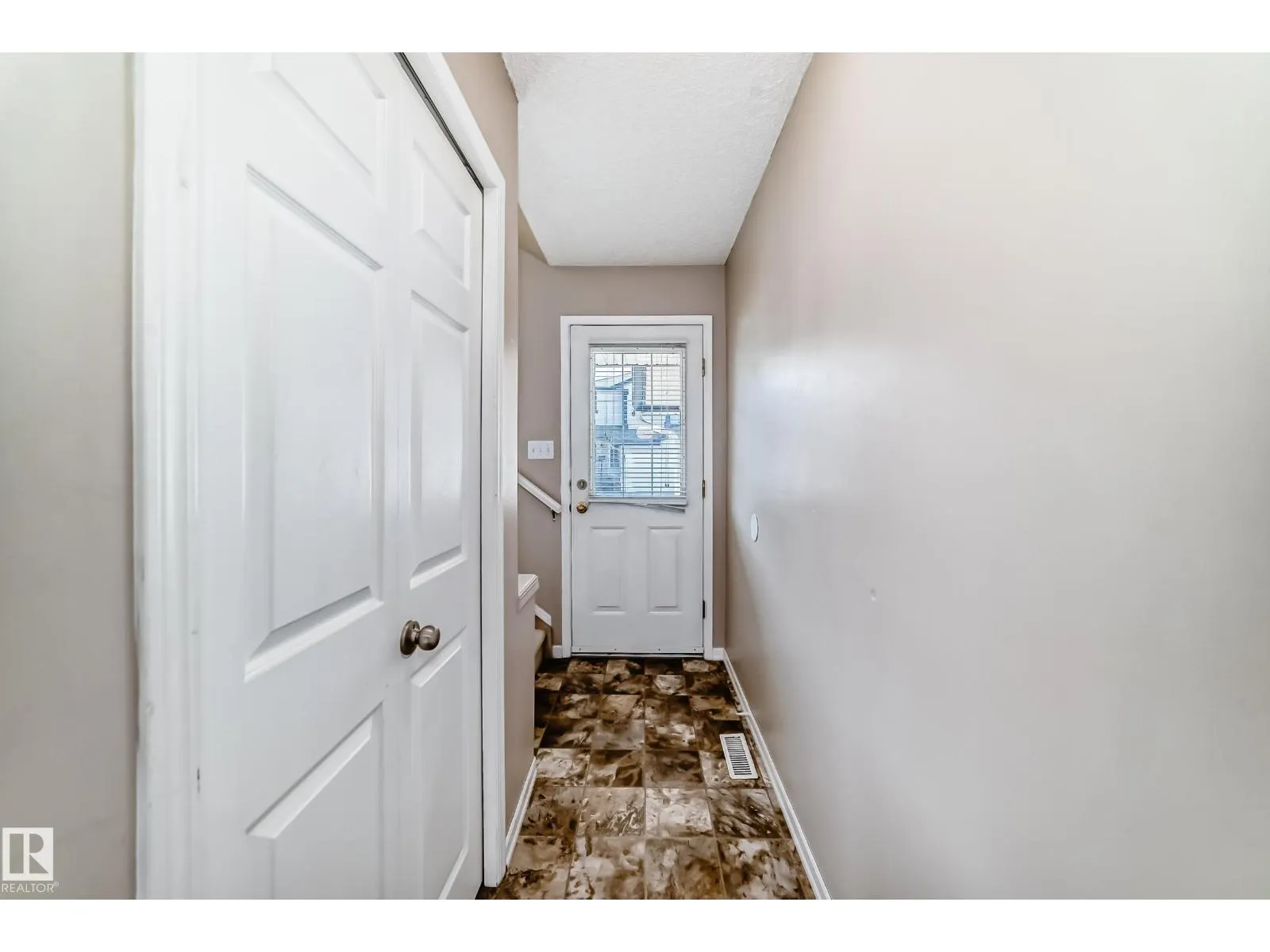 #25 345 KIRKNESS RD NW