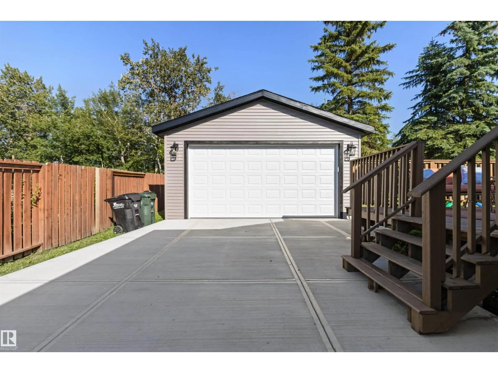 97 GARLAND CR