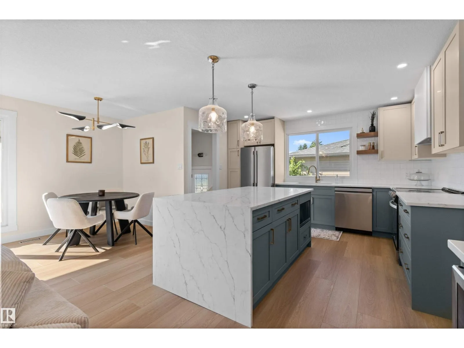 97 GARLAND CR