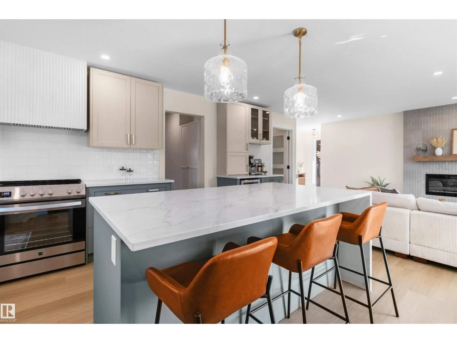 97 GARLAND CR