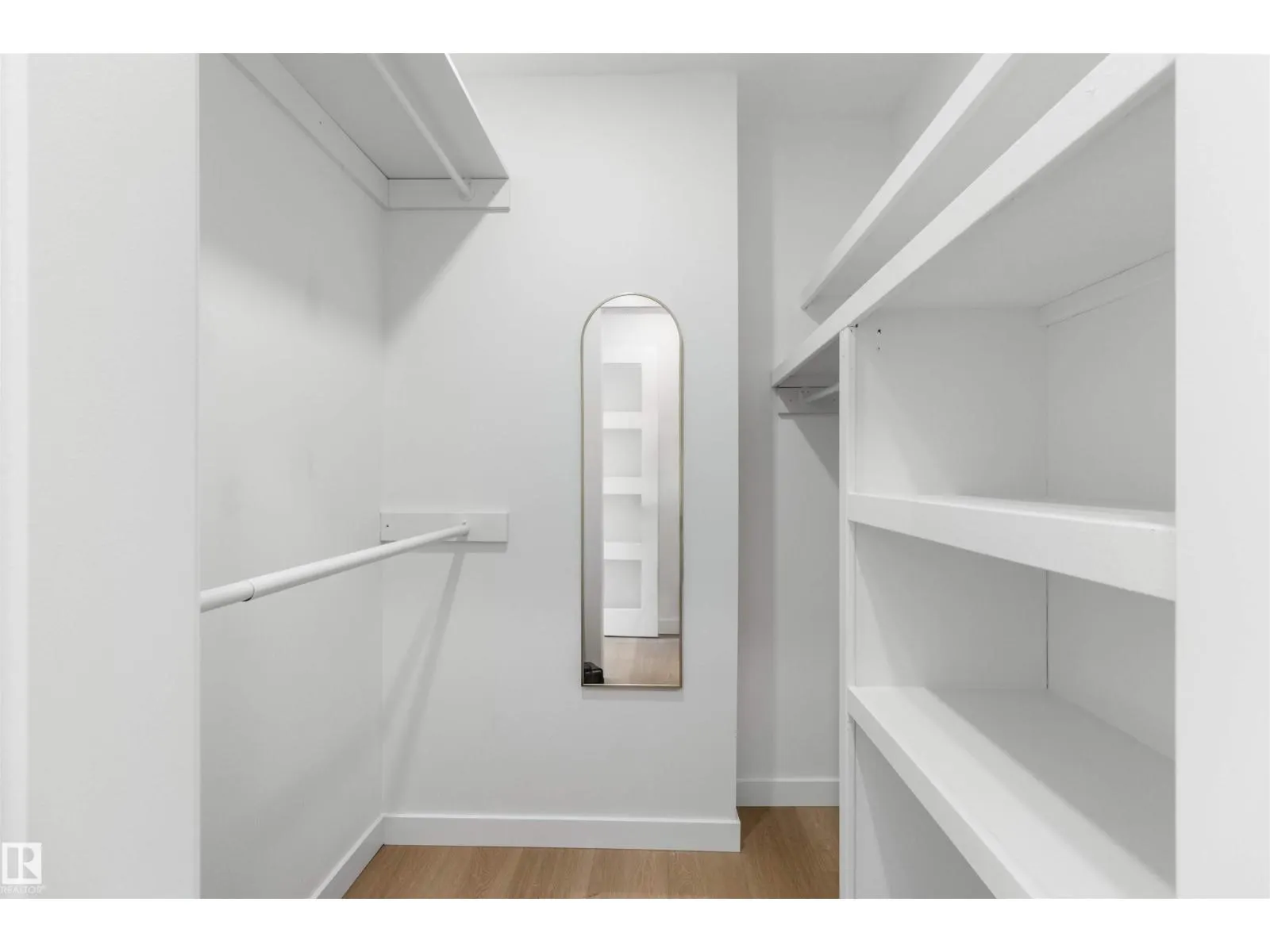 97 GARLAND CR