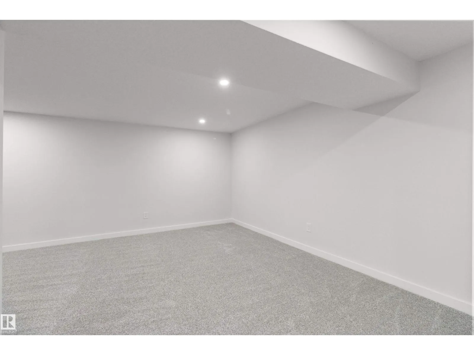 97 GARLAND CR