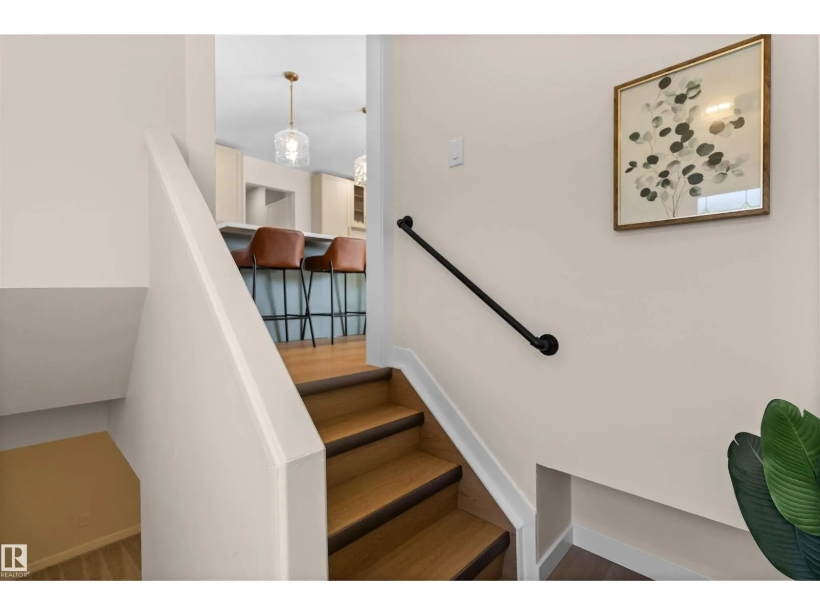 97 GARLAND CR