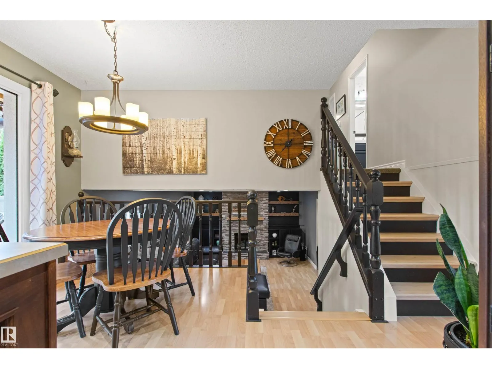 1 LOVATT PL