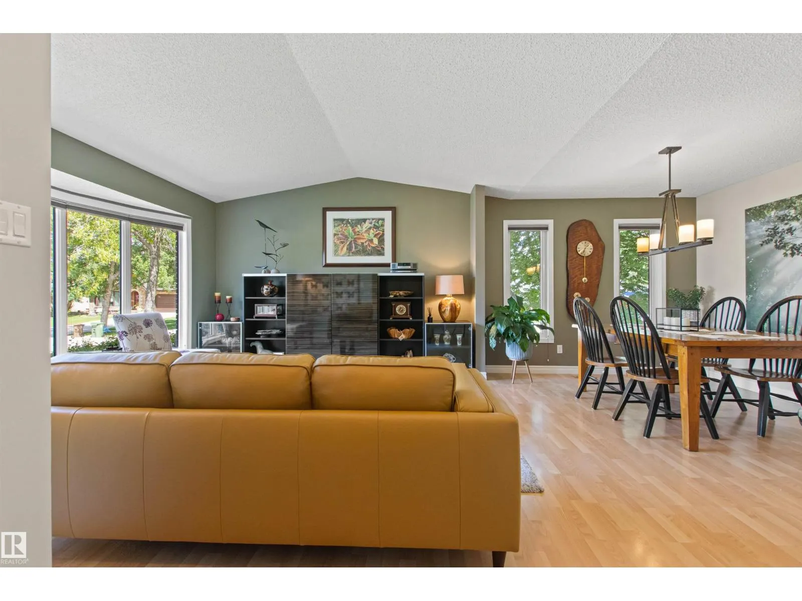 1 LOVATT PL
