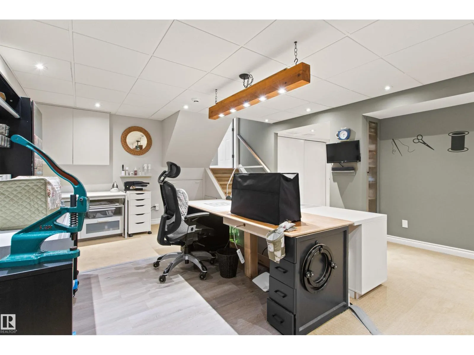 1 LOVATT PL