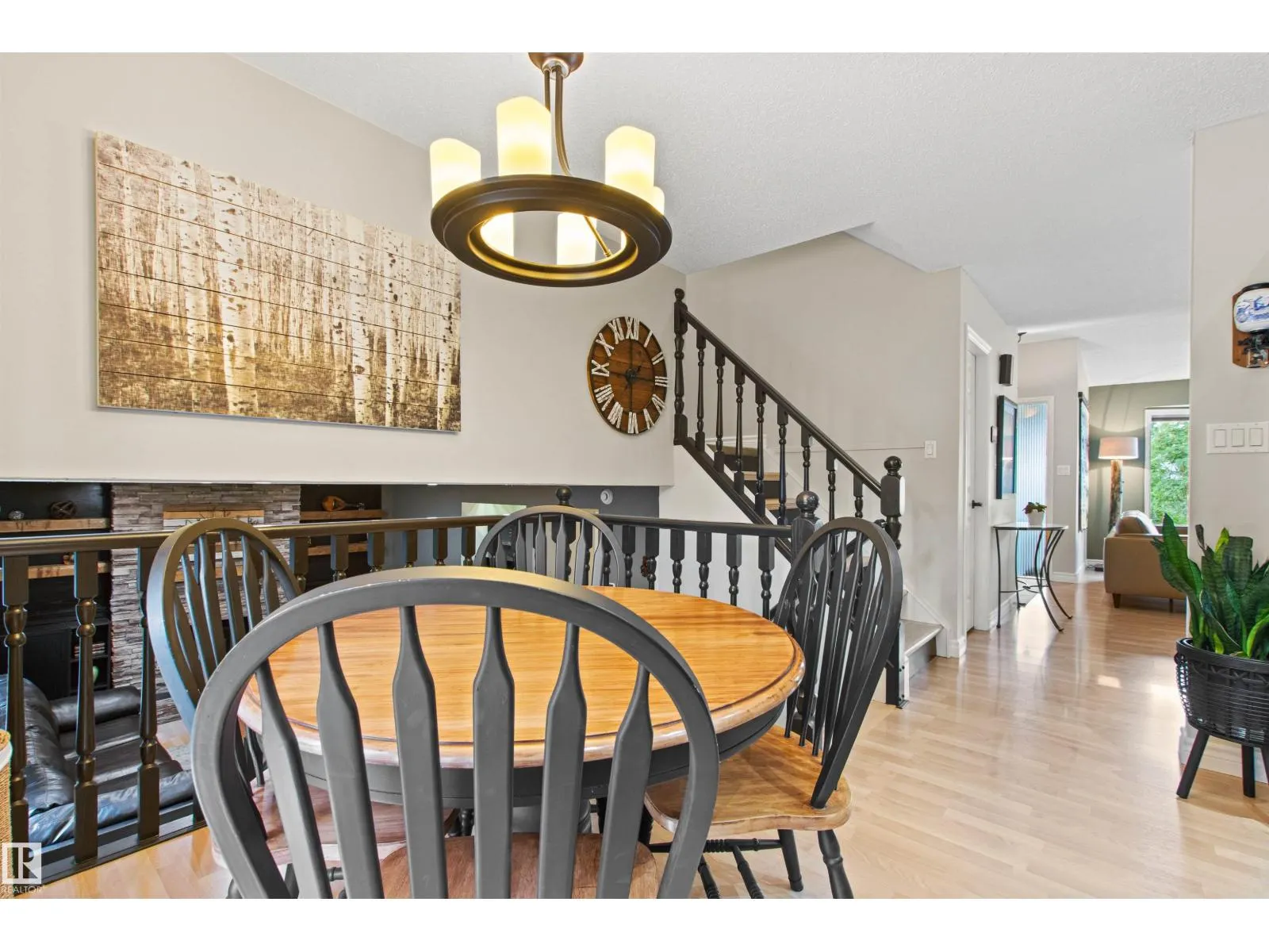 1 LOVATT PL
