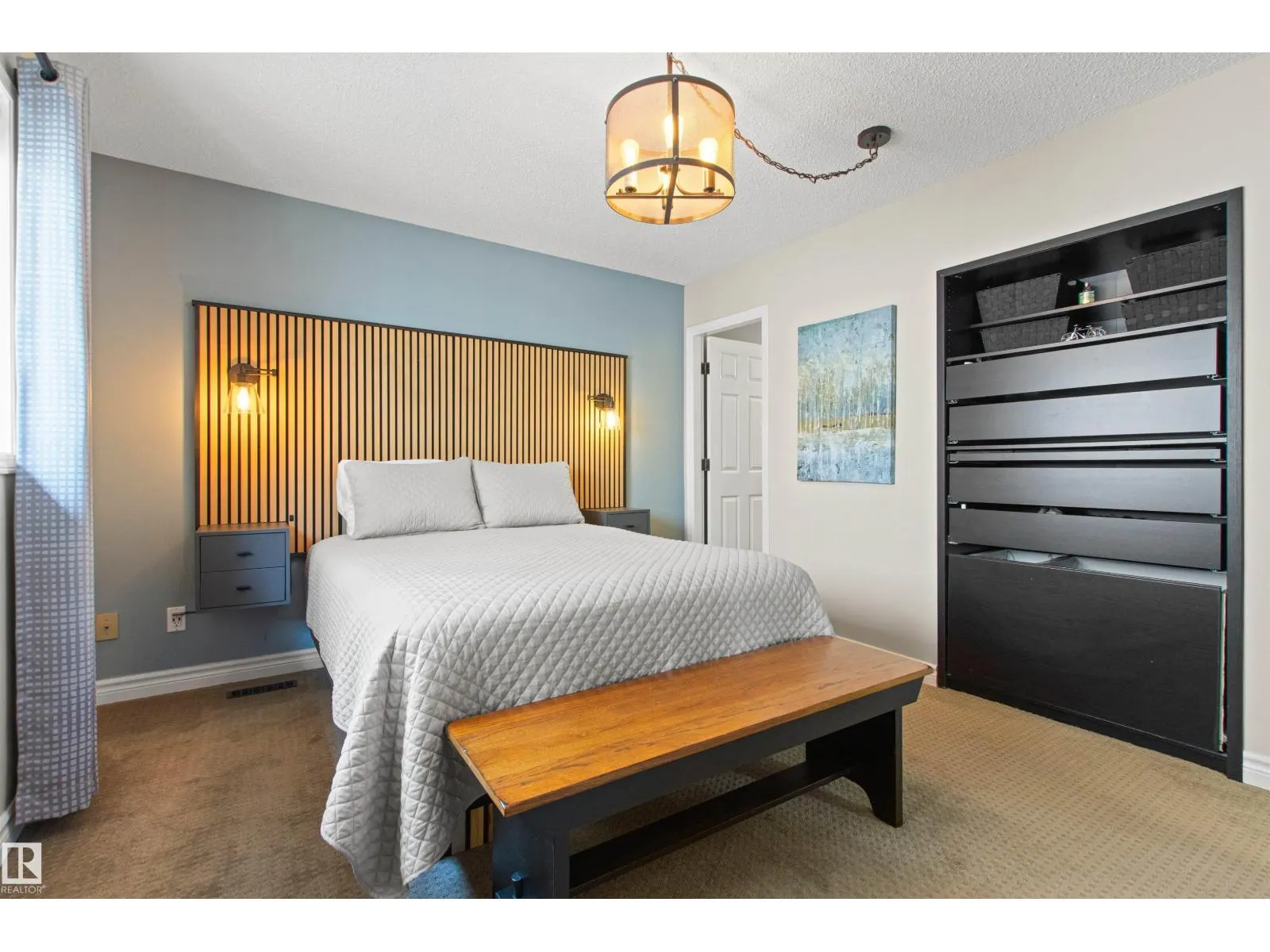 1 LOVATT PL
