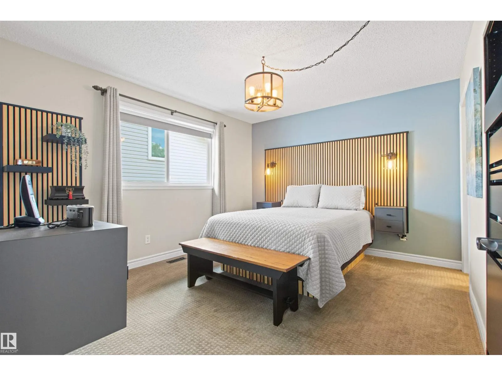 1 LOVATT PL