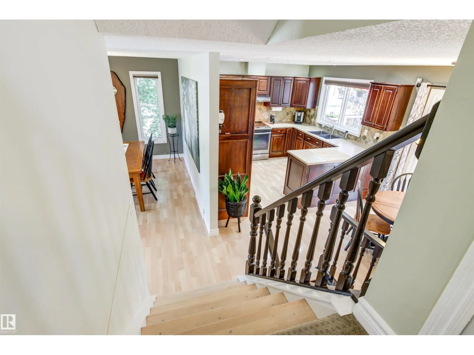 1 LOVATT PL