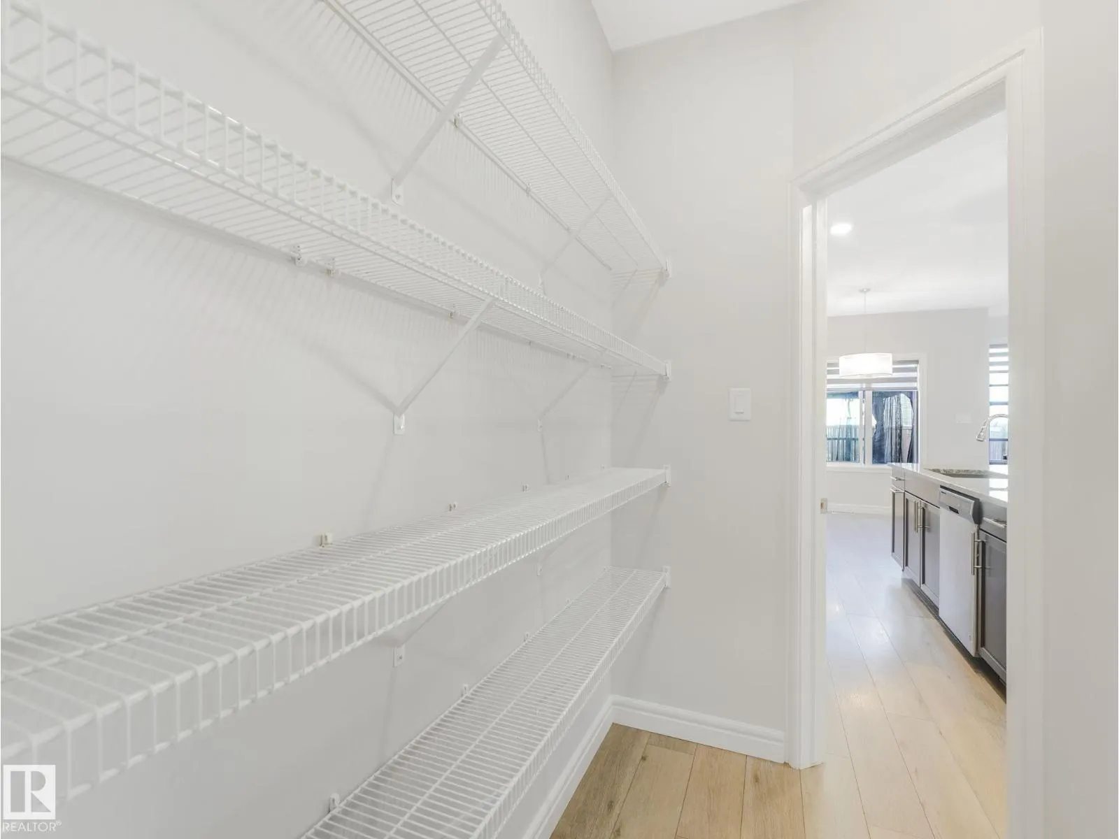 9919 223 ST NW