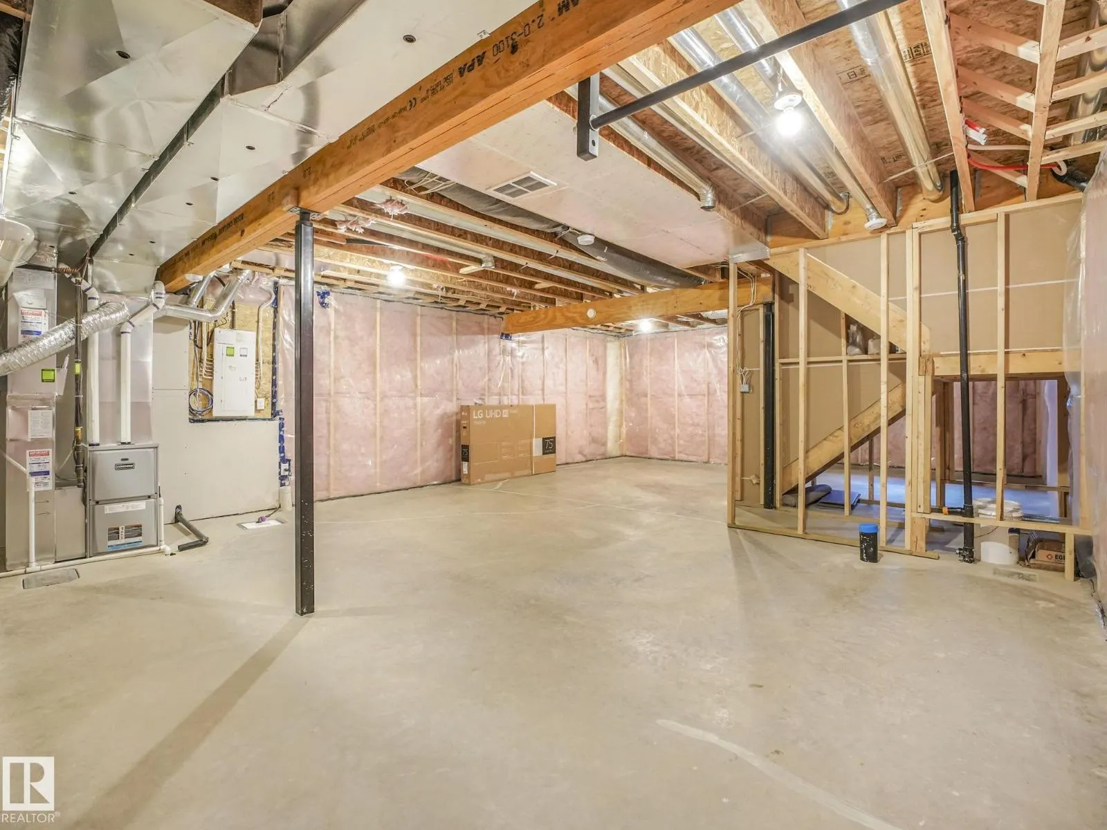 9919 223 ST NW
