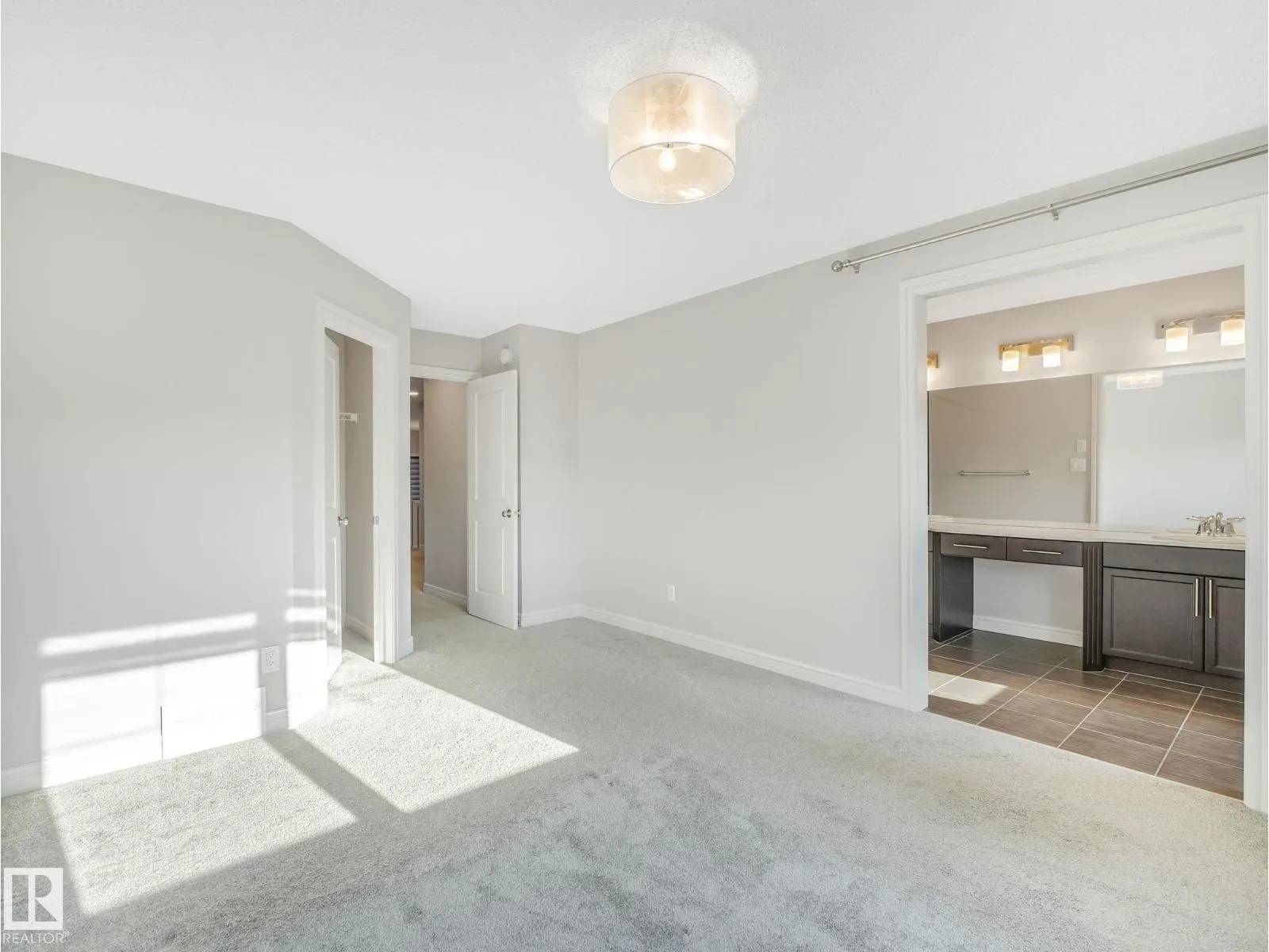 9919 223 ST NW