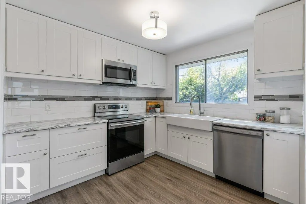 13 GRANITE AV