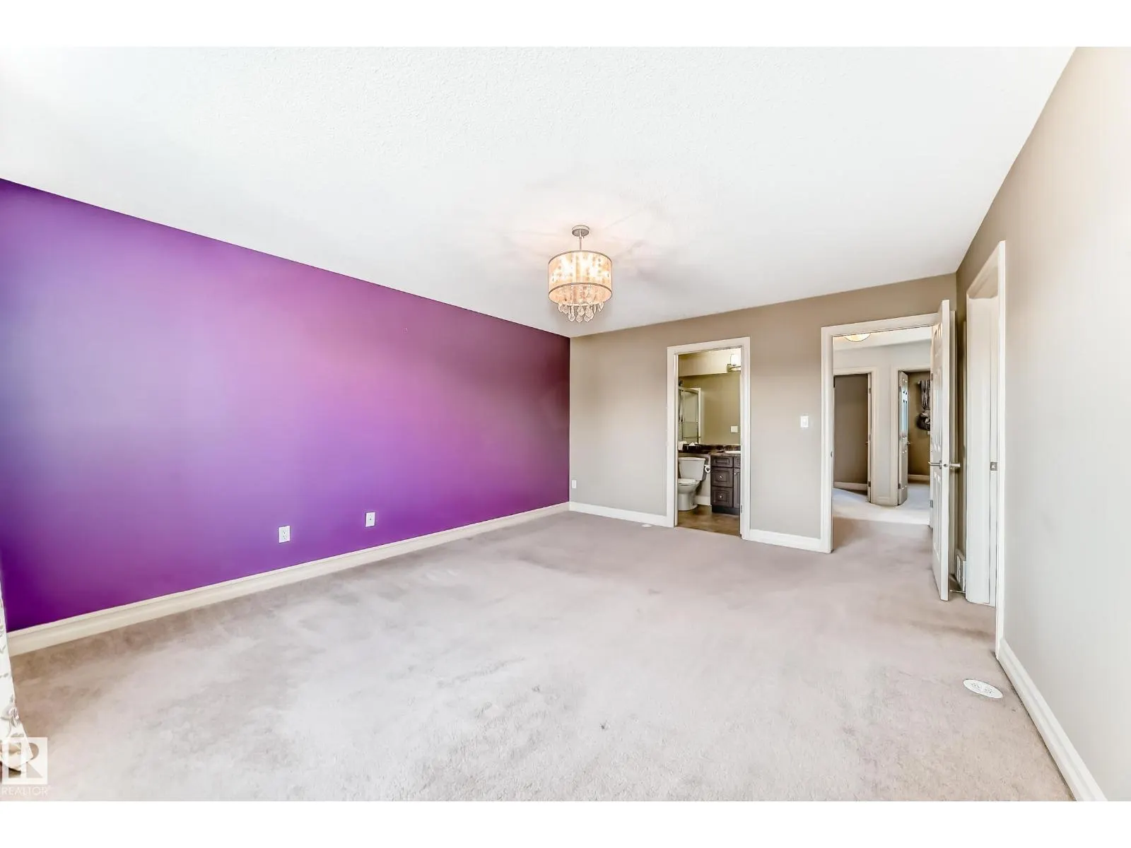 20 Dickens ST