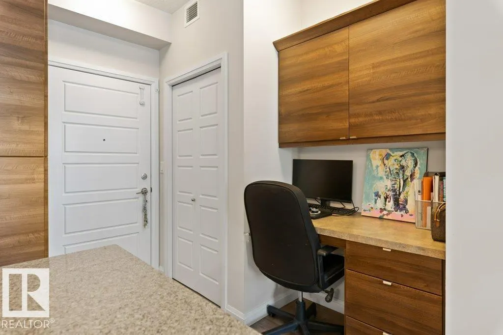 #216 2588 ANDERSON WY SW
