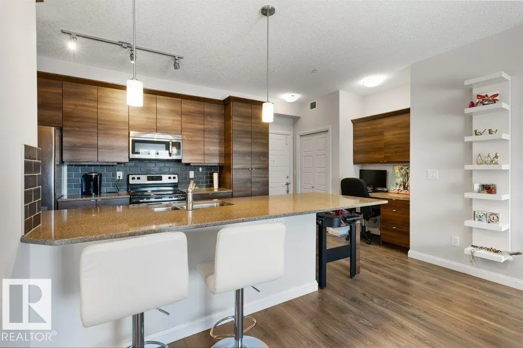 #216 2588 ANDERSON WY SW
