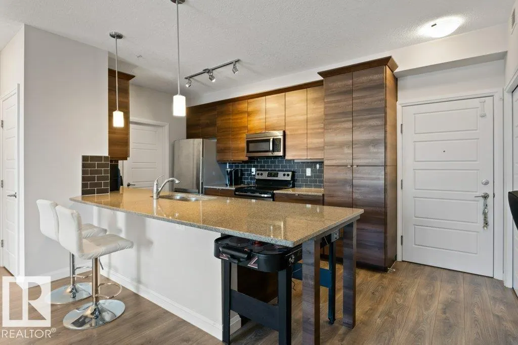 #216 2588 ANDERSON WY SW