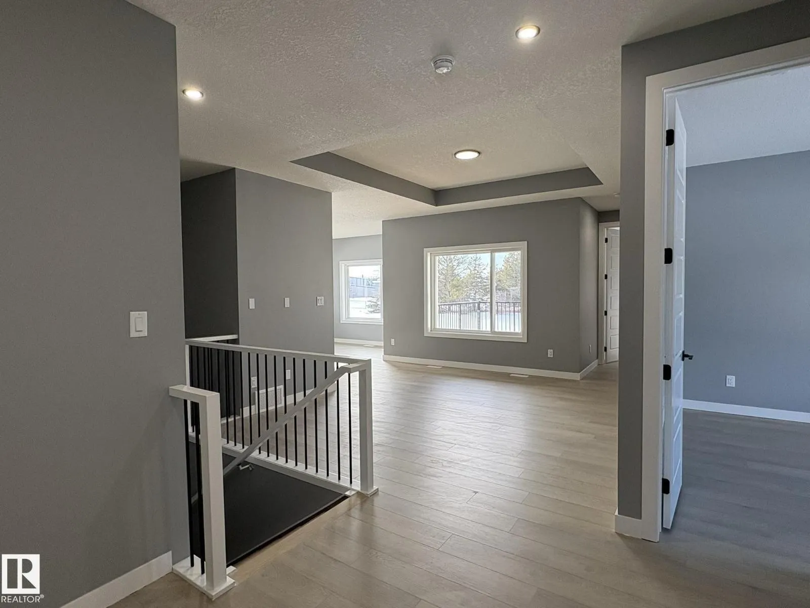 4504 56 AVE