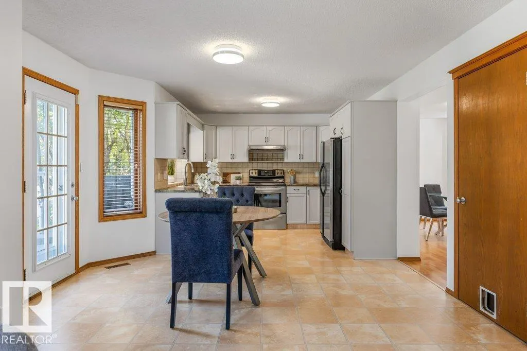 51 ALDERWOOD BLVD