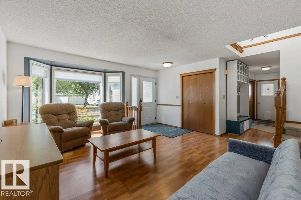 51 ALDERWOOD BLVD