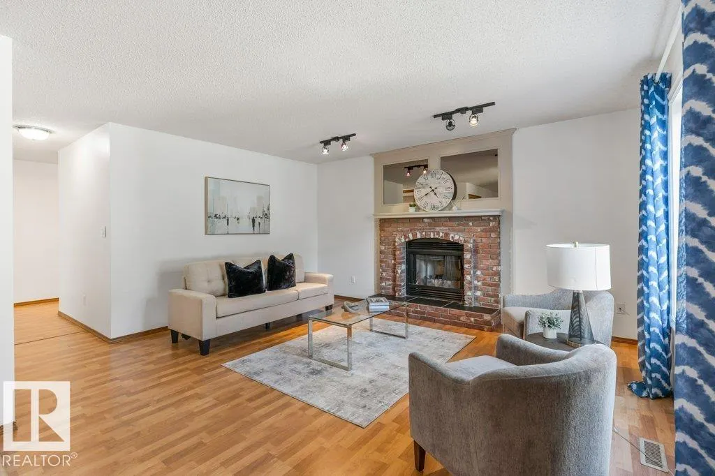 51 ALDERWOOD BLVD