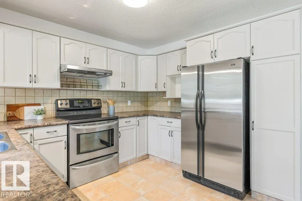 51 ALDERWOOD BLVD