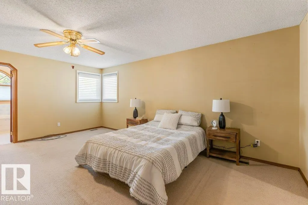 51 ALDERWOOD BLVD