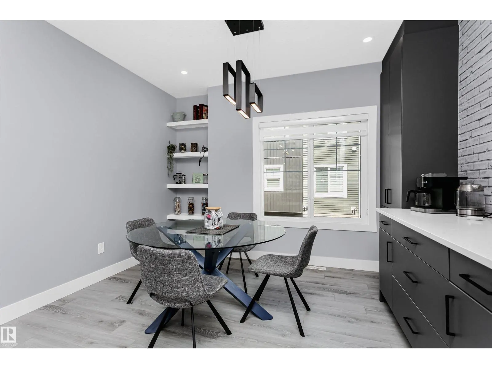 #42 230 EDGEMONT RD NW