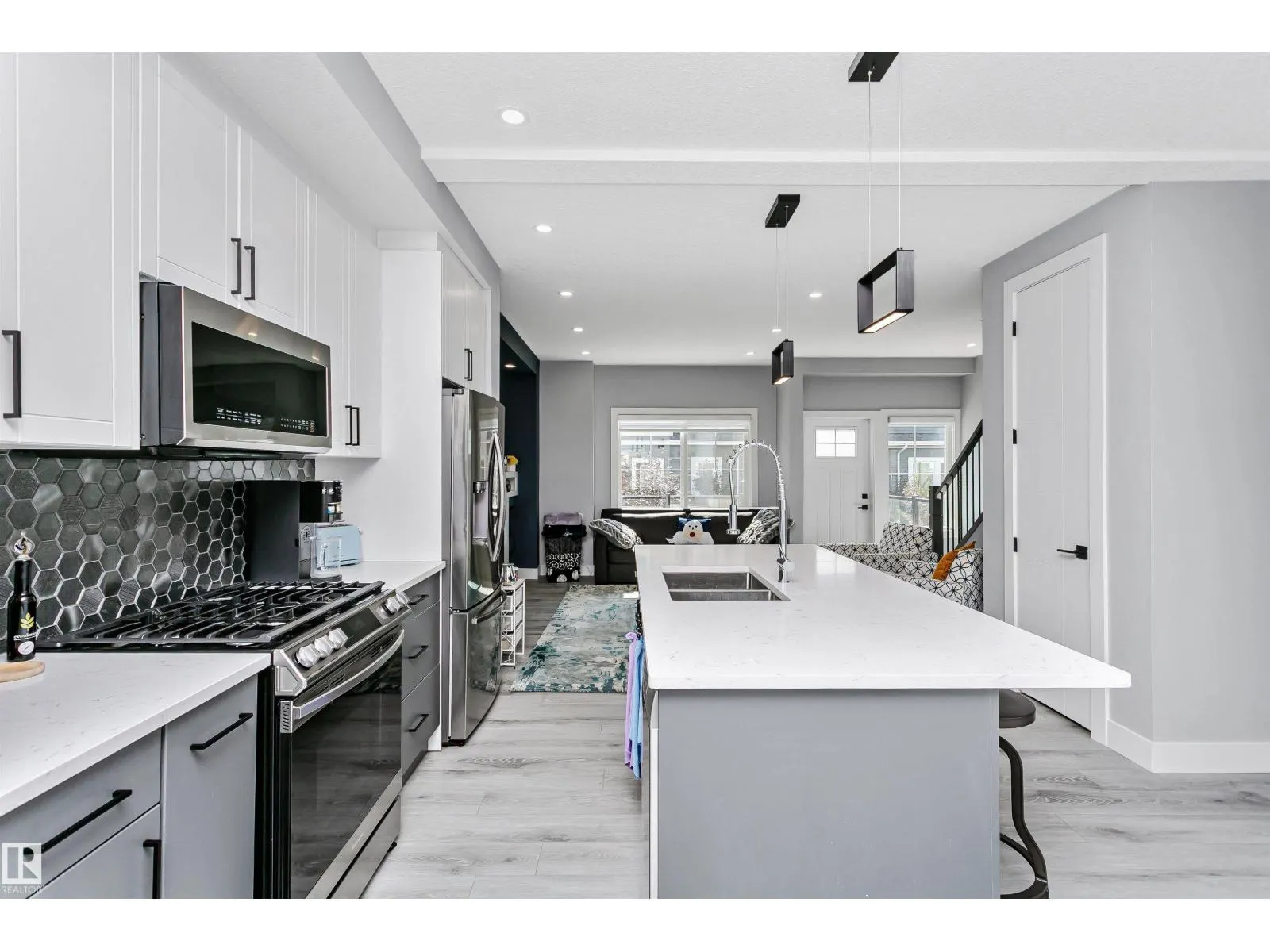 #42 230 EDGEMONT RD NW