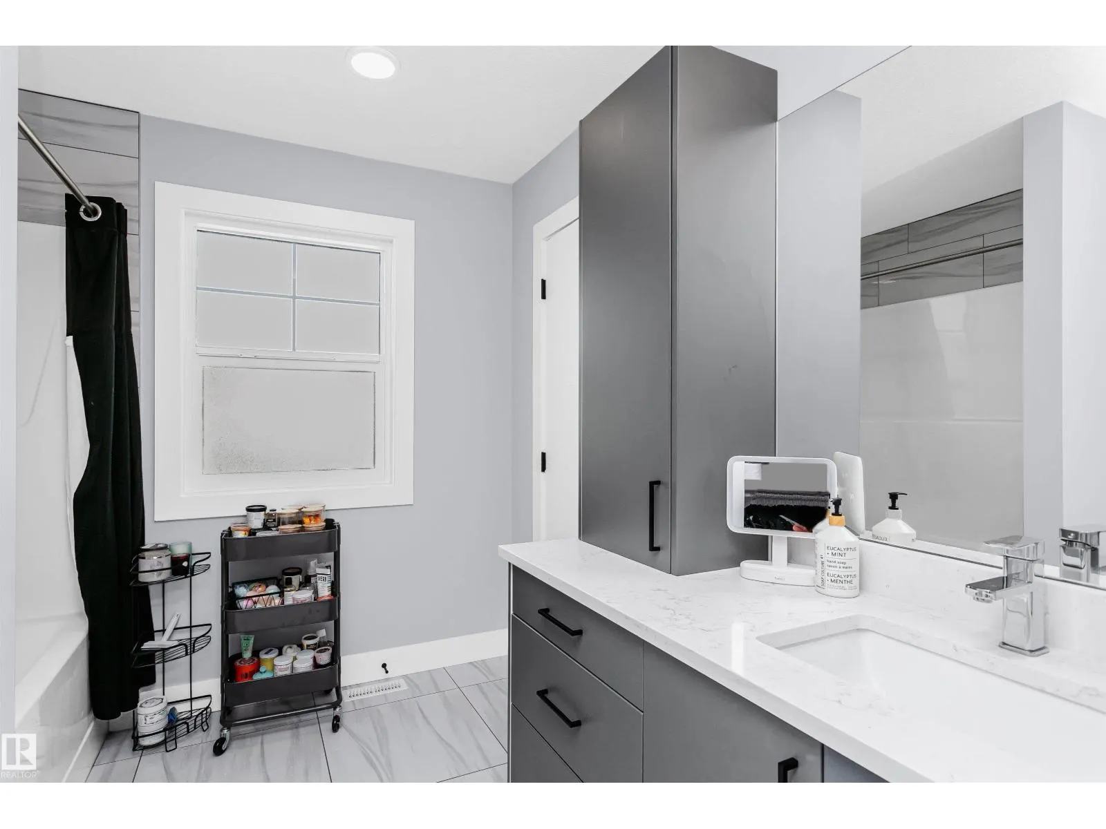 #42 230 EDGEMONT RD NW