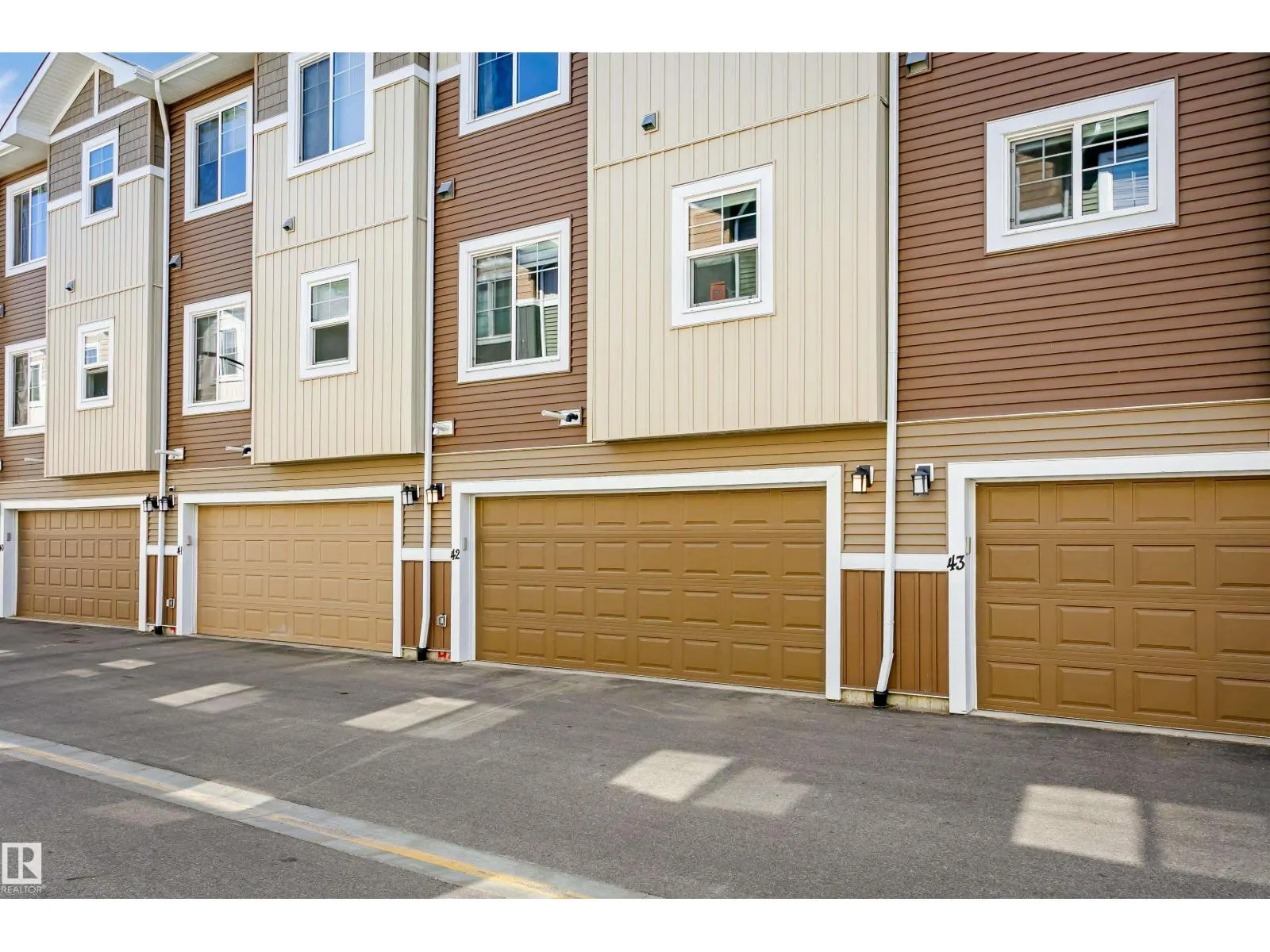 #42 230 EDGEMONT RD NW