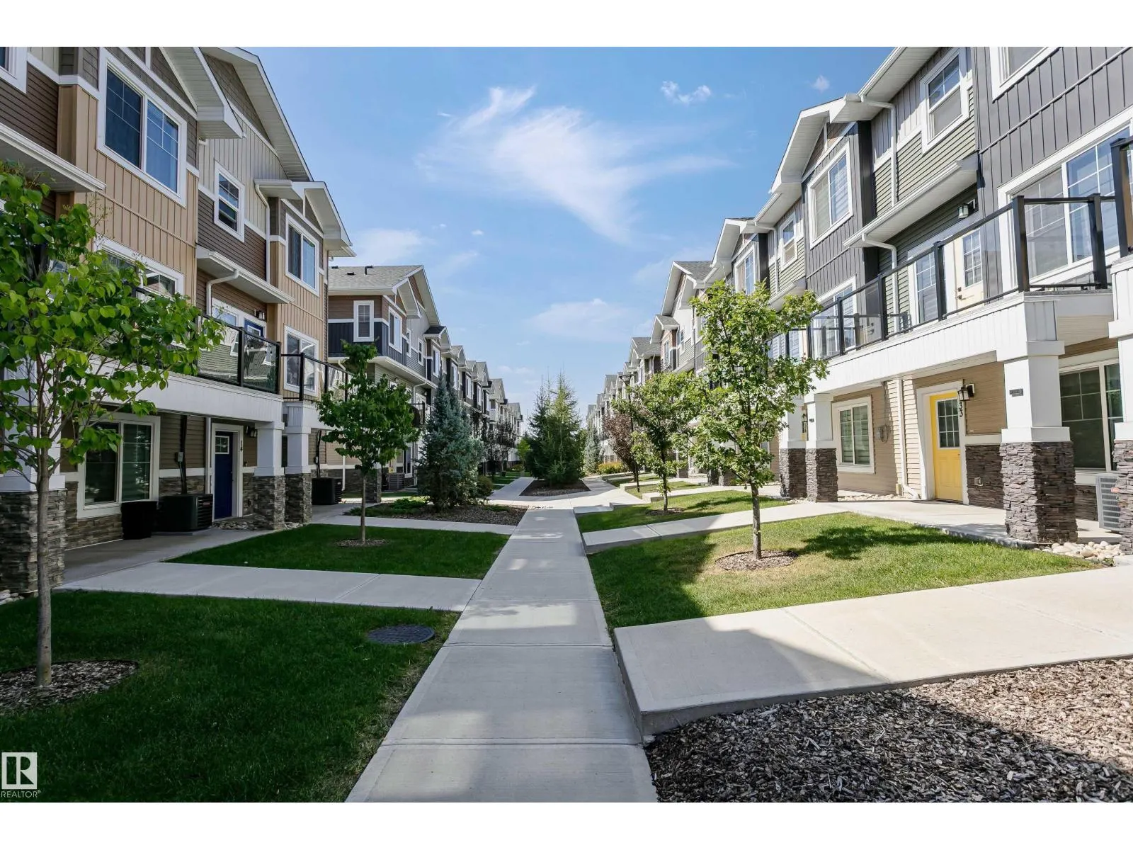 #42 230 EDGEMONT RD NW