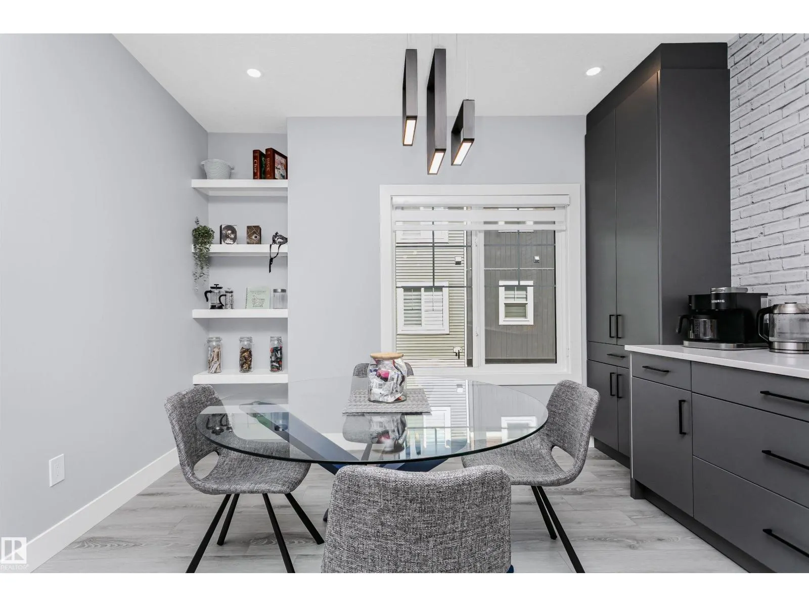 #42 230 EDGEMONT RD NW