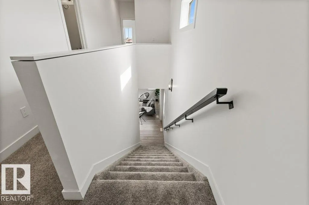 9826 158 ST NW