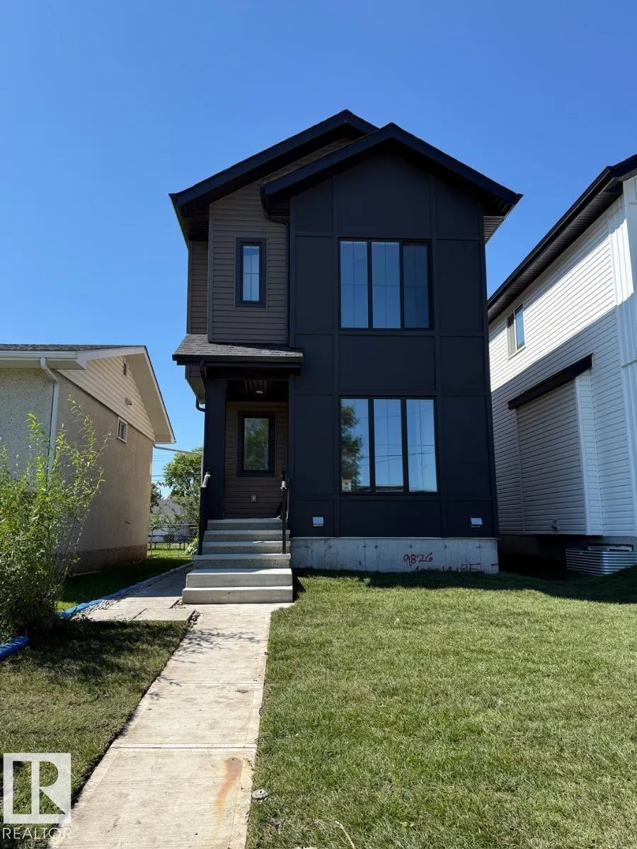 9826 158 ST NW