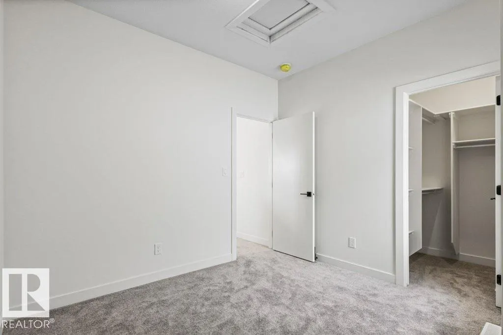9826 158 ST NW