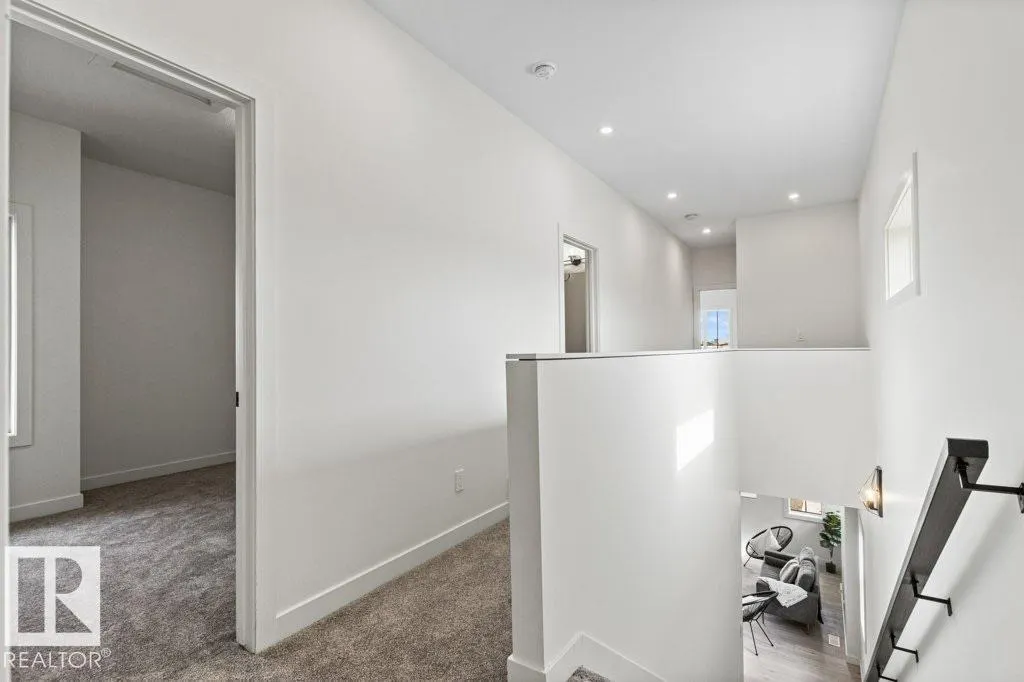 9826 158 ST NW