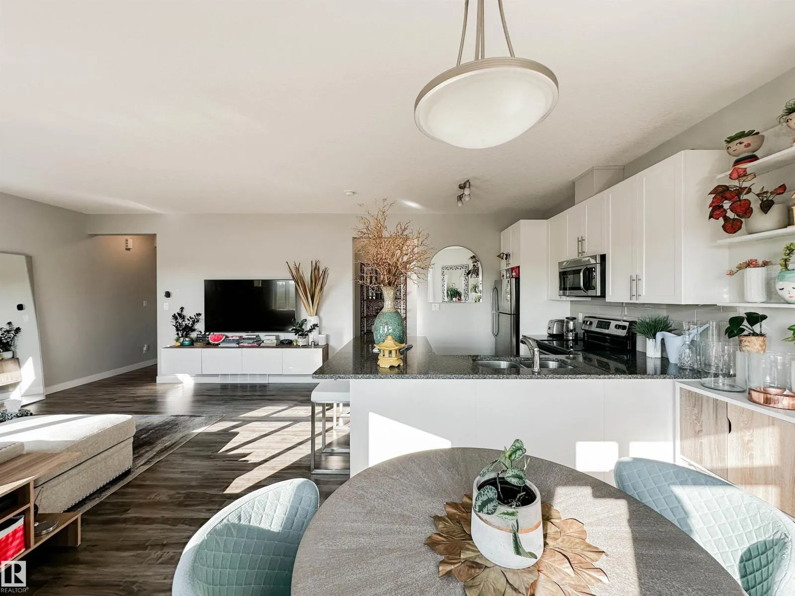 #6 16537 130A ST NW